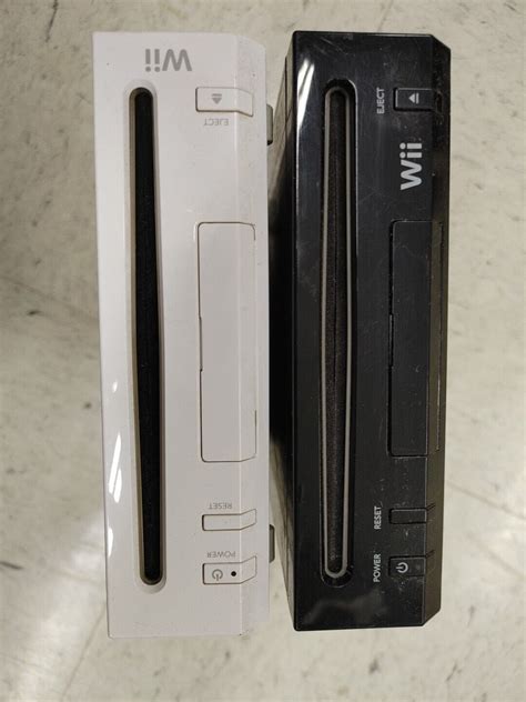 Lot Of 2 Nintendo Wii Consoles Rvl 001 Rvl 101 For Parts Or Repair Ebay