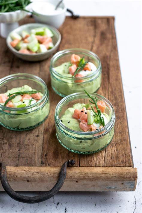 Amuse In Een Glaasje Met Zalm En Avocado Mousse Mind Your Feed