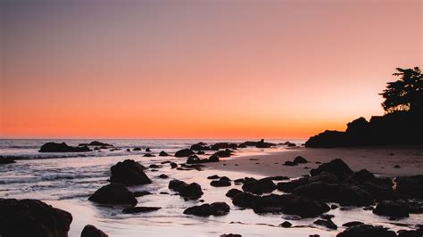 Rocky Beach Wallpaper 4k Sunrise Crescent Moon Dawn