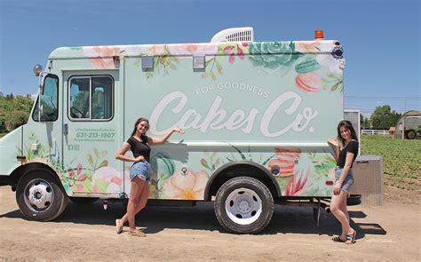 You can't find this food anywhere else except, of course, in their café in neptune city. Baiting Hollow food truck offers vegan, gluten-free desserts