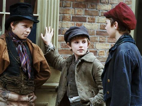 Cole Smithey Reviews Oliver Twist