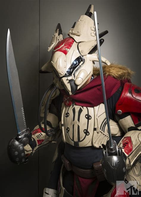 The 14 Most Wtf Cosplays At Comic Con Destiny Cosplay Cosplay Diy