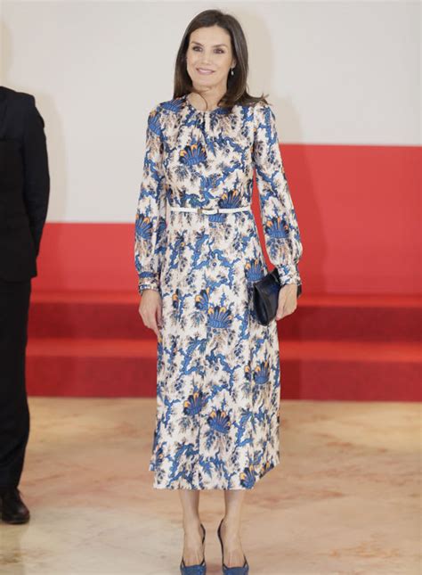 Reina Letizia su fórmula para reciclar un vestido con doble anécdota