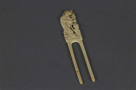 Antique Carved Ivory Chinese Hair Pin
