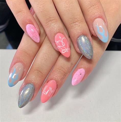 30 Charming Almond Nail Design Ideas The Glossychic