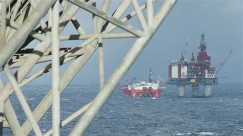 Bp And Gdf Suez Discover New North Sea Oil Field Bbc News