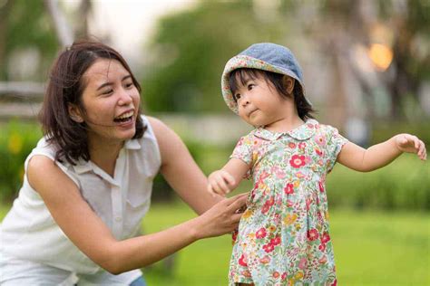 Manfaat Dan Cara Tunjukkan Kasih Sayang Orang Tua Untuk Anak
