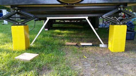 Since there are plenty of different rv stabilizers on the market, it after all, these stabilizers were made for campers and rv trailers, that is why installation must be swift. Mods - RV stabilizers