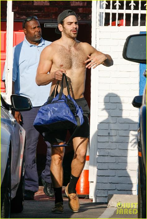 Photo Nyle Dimarco Goes Shirtless While Leaving Dwts Rehearsals