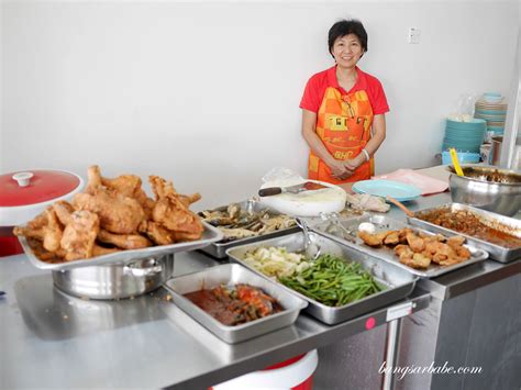 Tasty and prompt service as the travelers have to catch the next plane. Lim Fried Chicken, Glenmarie - Bangsar Babe