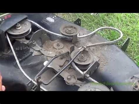 How to Replace a Deck Belt on a Lawn Tractor Video: Tro... | Doovi