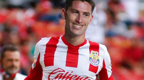Santiago ormeño, delantero de 25 años quien la temporada pasada jugó en el puebla, se presentó a el joven delantero de 25 años se integrará al primer equipo de chivas para buscar un lugar en la. Liga MX: Chivas ya sondeó a Santiago Ormeño, ¿Cuánto ...