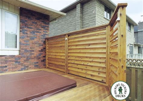 The deck's height can be adjusted from 11â„2 feet to 12. This privacy screen is made with 5\4 X 6 cedar boards angled to give a louvered look. This type ...