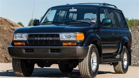 27 Year Old Toyota Land Cruiser Suv Sells For 136000