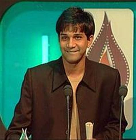 Karthik is an indian playback singer of the kannada and tamil film industry. L-I-V-E Y-O-U-R L-I-F-E: karthik