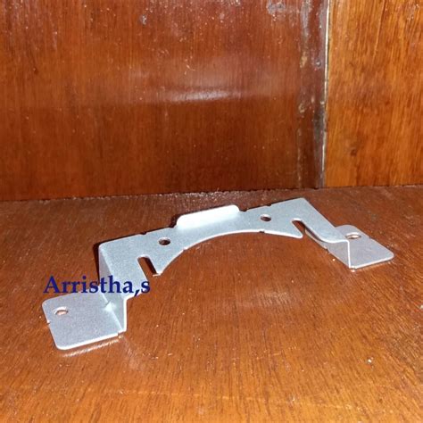 Kompor portable rinnai ri 712 bgx. Plat Pengunci Dudukan Burner Kompor Gas Rinnai RI 602 BGX ...