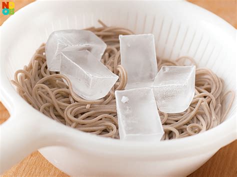 Try hiyachi chuka, cold japanese noodles served with lots of toppings, like thin omelet strips, chicken, and boiled bean sprouts. Zaru Soba (Japanese Cold Noodles) Recipe | Page 2 of 2 ...
