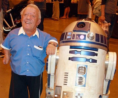 Jimmy Vee Is New R2 D2 Actor After Kenny Bakers Death