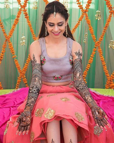 Wedmegood On Instagram “what A Gorgeous Bride On Her Mehendi Can You