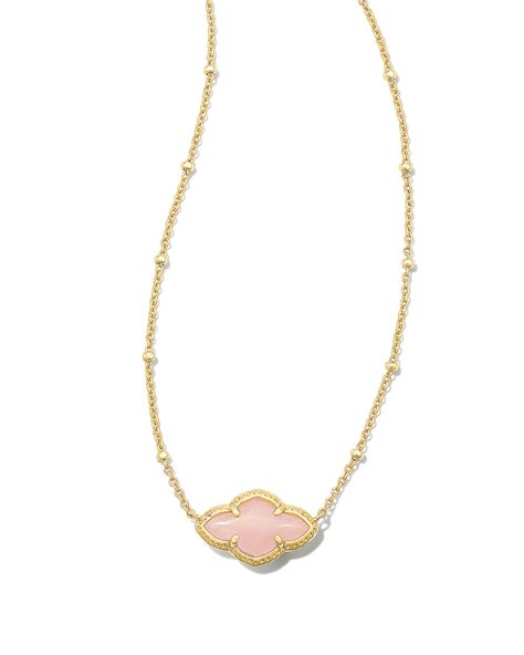 Abbie Gold Pendant Necklace In Rose Quartz Kendra Scott