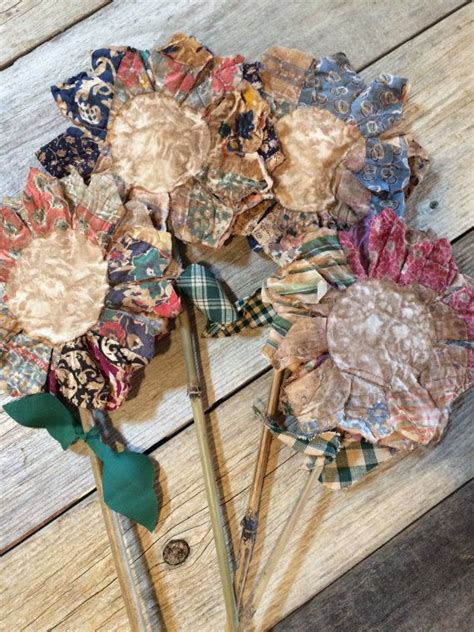 Grungy Flower Stems With Petals Made From Cutter Quilt Etsy Vintage