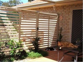 Oscillot® diy kit for 20 metres of fenceline* includes: Oscillot cat proof fencing option. Worth a go? http://www ...
