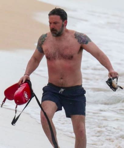 It S Real Ben Affleck Goes Shirtless And Shows Off Massive Back Tattoo