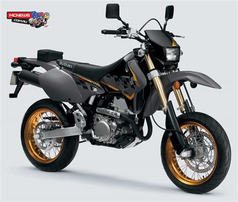 2016 Suzuki Dr Z400sm Drifts Into Town Mcnews