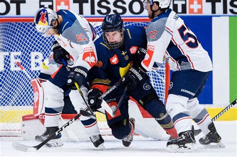 Alexander Holtz 2020 Nhl Draft Prospect Profile Sniper With A High
