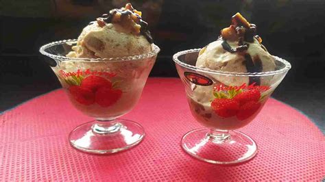 Chikoo Ice Cream Recipe How To Make Chikoo Ice Cream Veg Recipes With Vaishali