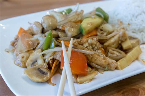 Real chinese food might seem very exotic to you when you see it. The Legend of American Chinese Food: 8 Dishes and Their ...