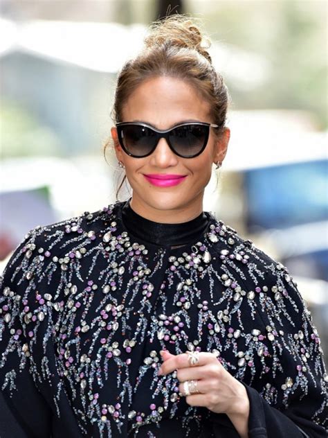 Jennifer Lopez Hot Pink Lipstick Allure