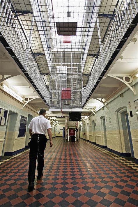 1 In 10 Inmates In The Uk Are Foreigners Taxpayer Foots Prison Costs