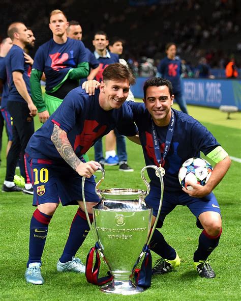 Berlin Germany June 06 Lionel Messi And Xavi Hernandez Of Barcelona