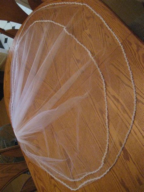 How To Make A Wedding Veil Diy I Hear These Can Be Expensive Good