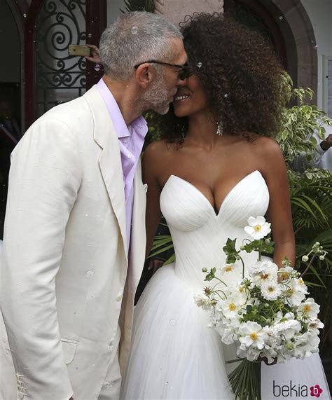 Vincent Cassel y Tina Kunakey se besan en el día de su boda Foto en