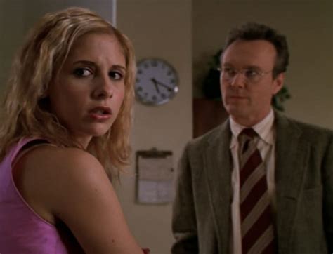 Buffy The Vampire Slayer Rewatch The Zeppo Tv Fanatic