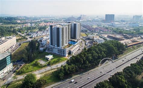 Located in shah alam, 4.4 km from shah alam convention centre and 2.6 km from malawati indoor stadium, residensi alami shah alam offers a garden and air conditioning. Residensi Alami, Shah Alam, Selangor | New Service ...
