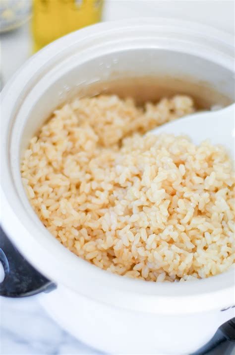 Then, measure the appropriate water to rice ratio. Rice in Rice Cooker Instructions (Brown Rice + Quinoa ...