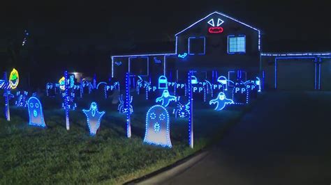 Best Halloween Decorations In Cleveland Akron And Canton