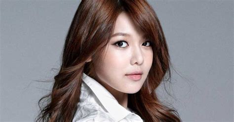 Di bulan penuh berkah, the culture club makassar hadir dengan tampilan baru untuk acara buka. DJ Soo Young Asal Korea Selatan Yang Tiada Duanya - DUNIA ...