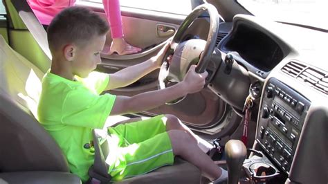 Little Boy Drives Car Youtube