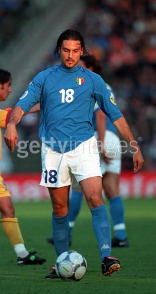 Ce match se déroule le 14 juin 2000 et débute à 20:45. Football teams shirt and kits fan: Italy EURO 2000 kits