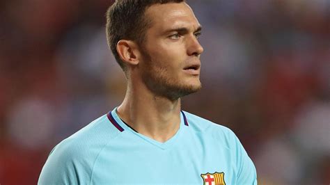 anderlecht join west brom in race for barcelona s ex arsenal captain thomas vermaelen this