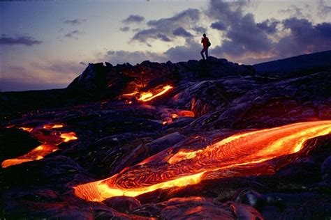 Spectacular Lava Landscape At Hawaii Volcanoes National Park Amusing