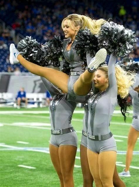 Pin By Tom Allmon On Ca Cheerleader S Sexy Sports Girls Sexy