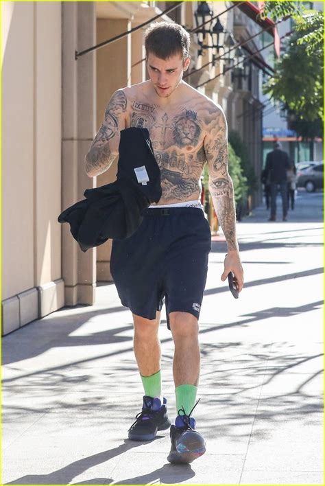 Alexis Superfan S Shirtless Male Celebs Justin Bieber Shirtless After The Gym In La On Jan