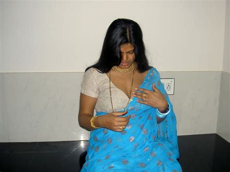 Delhi Girl Its All About Desi Pics Lettest Arpitha Aunty Spicy