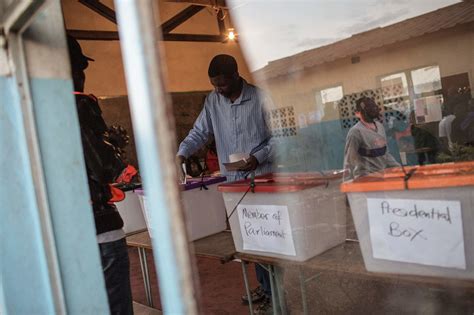 Zambia Votes Amid Economic Slowdown And Political Violence The New York Times