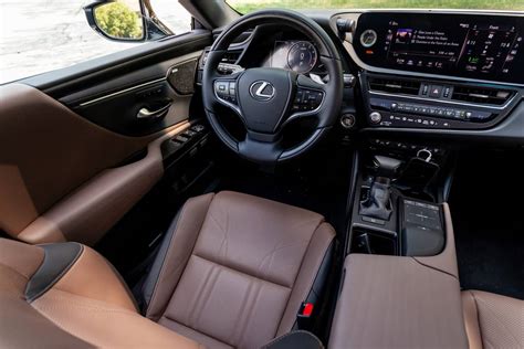 2022 Lexus Es 350 Review Now More Reasons To Buy